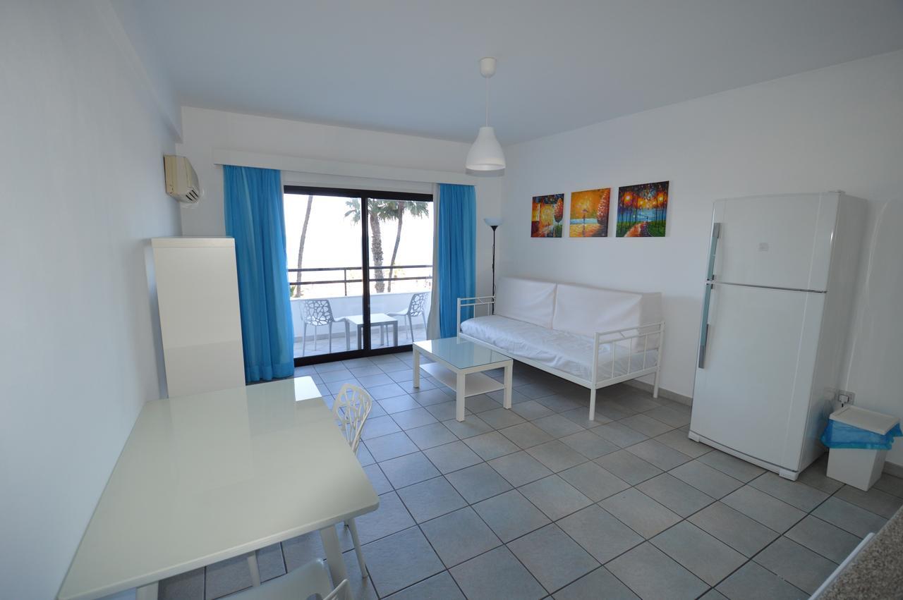 Krasas Beach Flats Larnaca Exterior photo